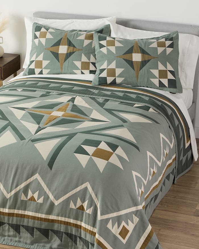 QUILTED STAR COTTON MATELASSE COVERLET